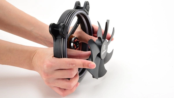 Wentylator Enermax T.B. RGB 120mm 6-pack +Hub (UCTBRGB12-BP6)